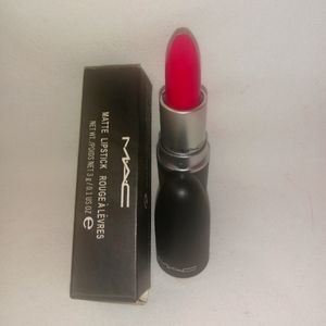 MAC LIPSTICK